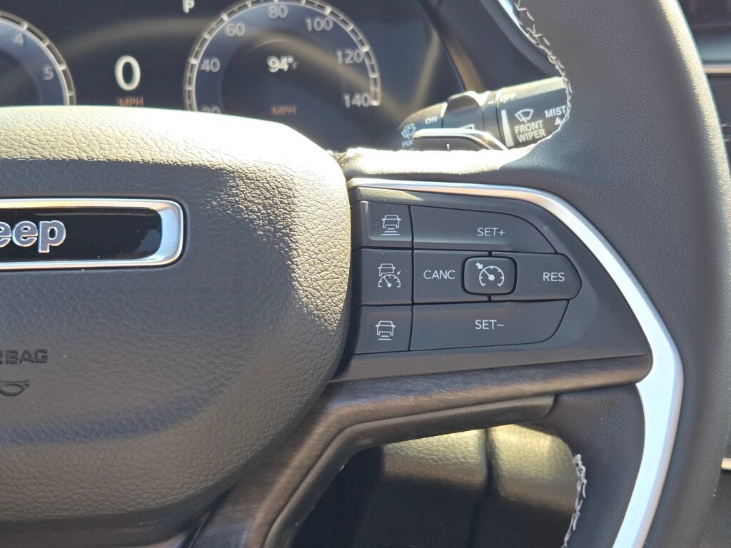 New 2025 Jeep Grand Cherokee L Limited AWD/4WD image 33