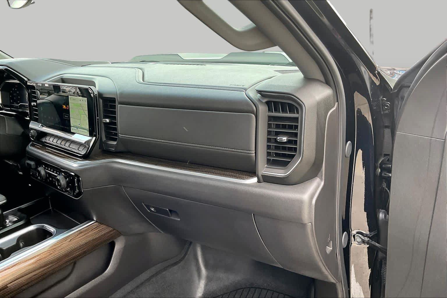 Certified 2025 Chevrolet Silverado 1500 LT Trail Boss w/ Convenience Package II AWD/4WD image 18
