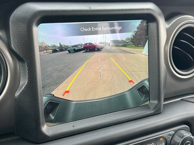 Used 2023 Jeep Gladiator Sport AWD/4WD image 23
