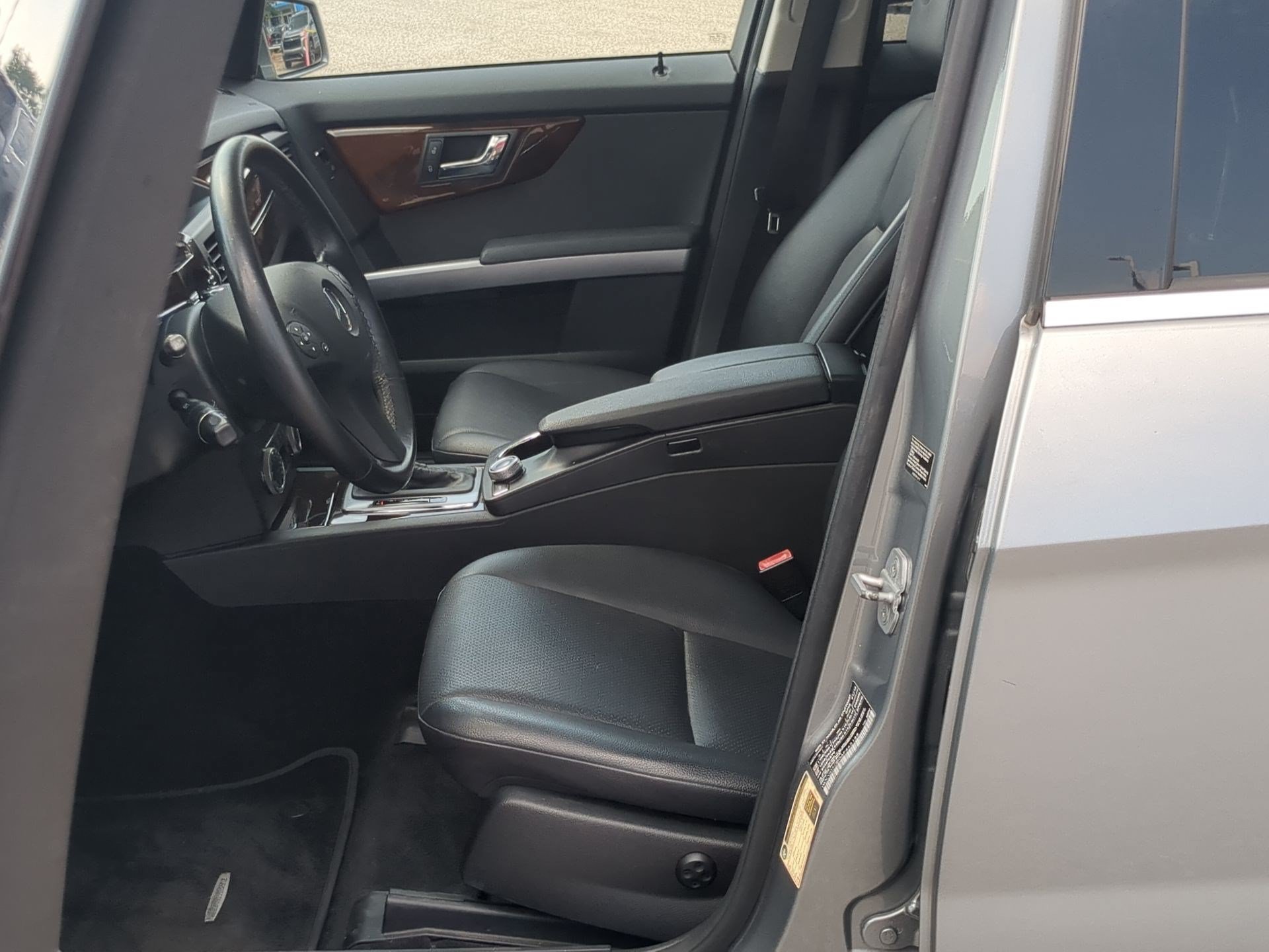 Used 2010 Mercedes-Benz GLK 350 2WD image 11