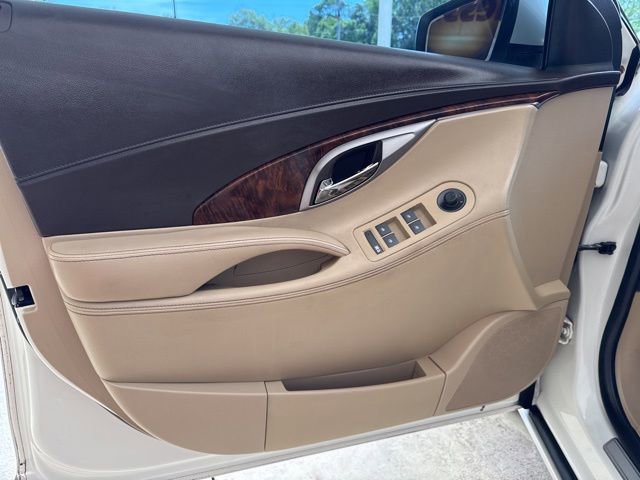 Used 2010 Buick LaCrosse CXL FWD image 11