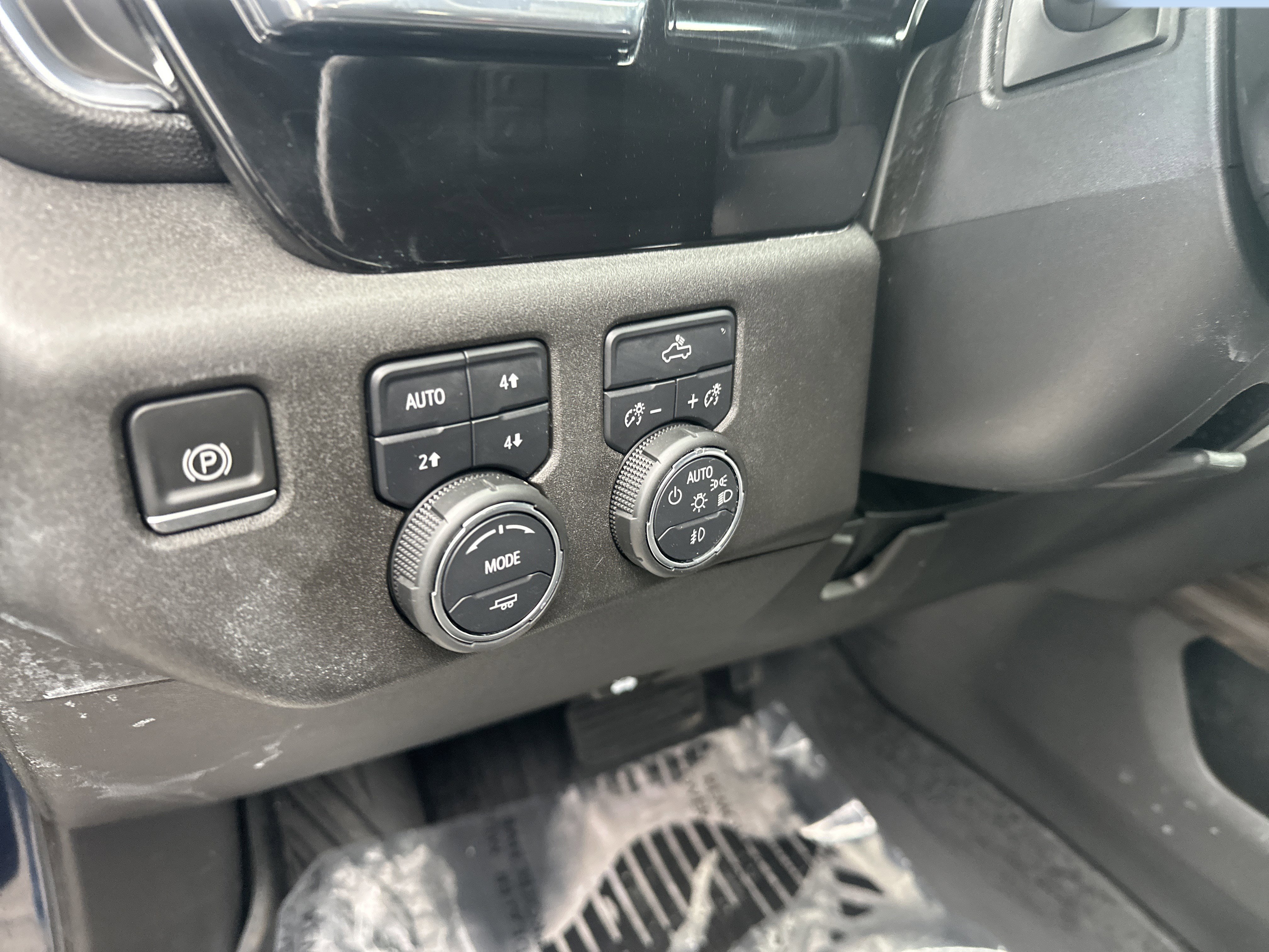 Certified 2022 Chevrolet Silverado 1500 RST image 12