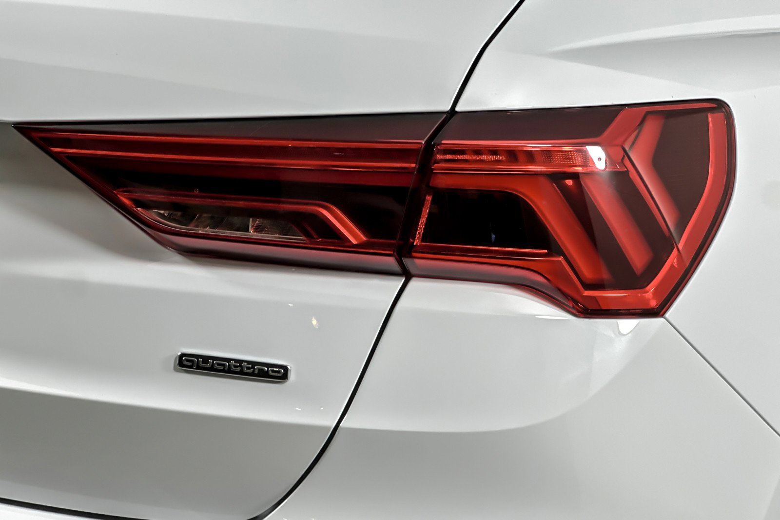 Used 2025 Audi Q3 2.0T Premium image 25