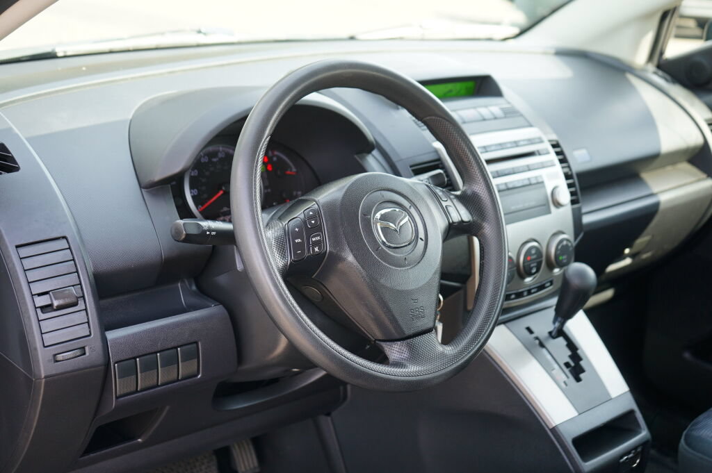 Used 2009 MAZDA MAZDA5 Sport FWD image 2