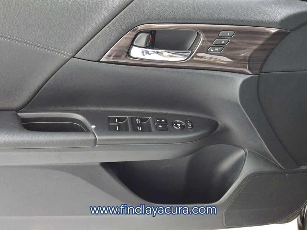 Used 2017 Honda Accord EX-L image 19
