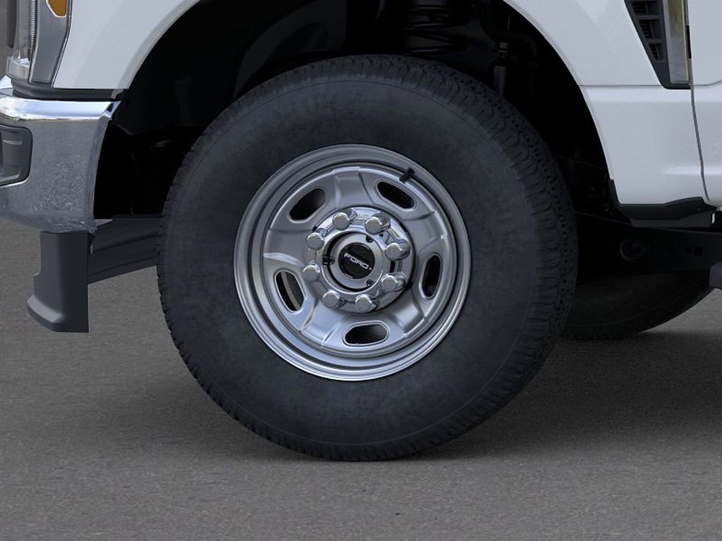 New 2026 Ford F250 XL w/ XL Chrome Package image 19