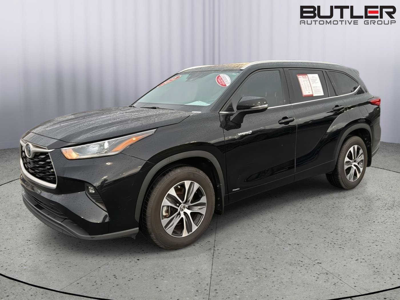 Certified 2021 Toyota Highlander XLE AWD/4WD video 1