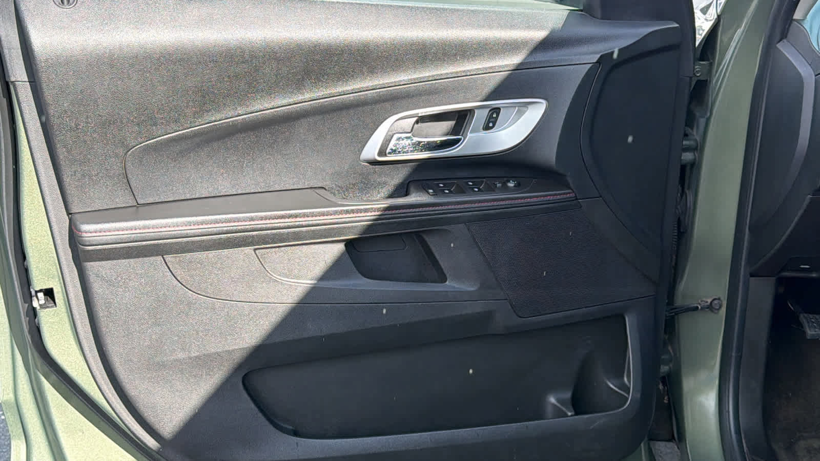 Used 2015 Chevrolet Equinox LT image 23