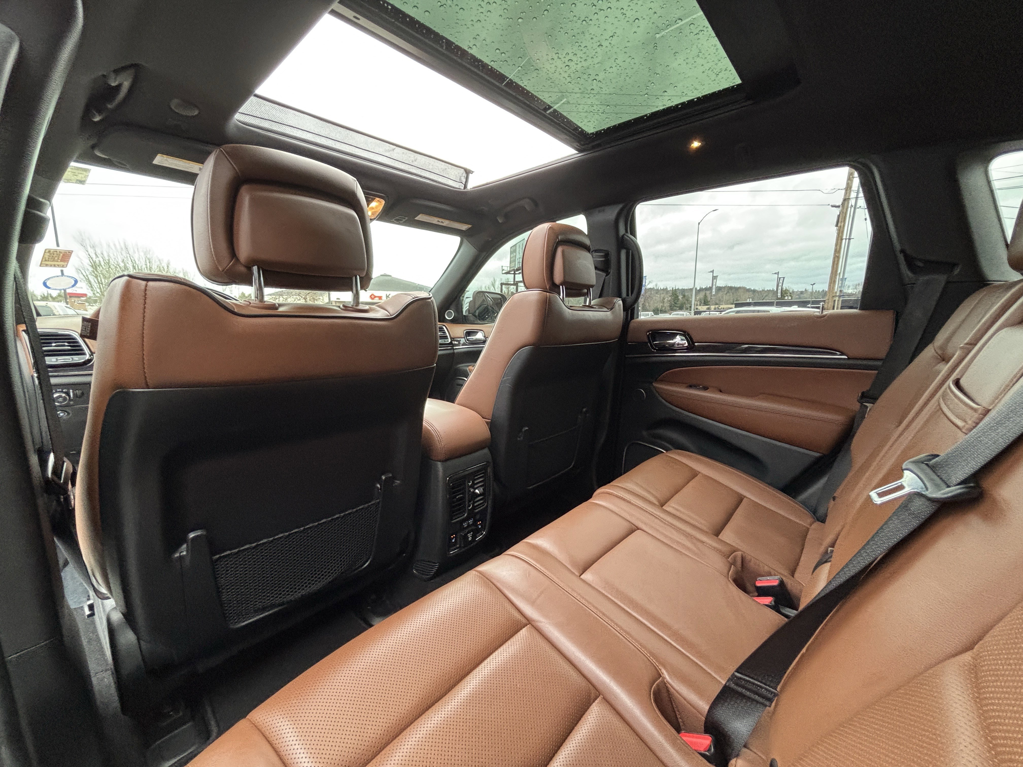 Used 2020 Jeep Grand Cherokee Overland image 21