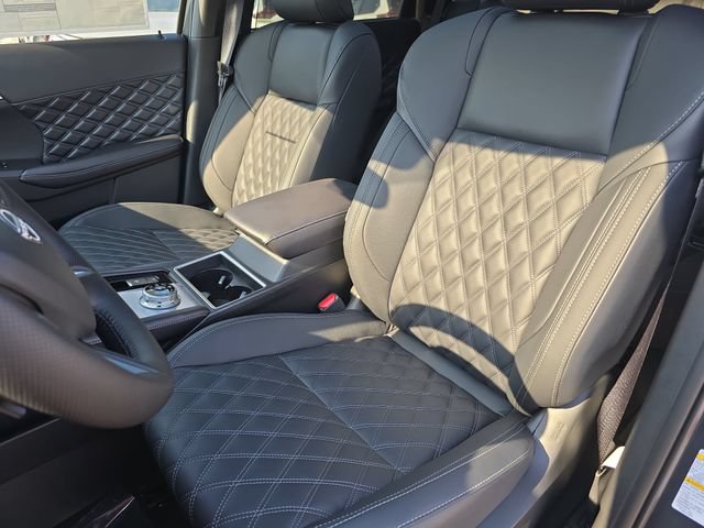 New 2026 Nissan Rogue Platinum AWD/4WD image 17