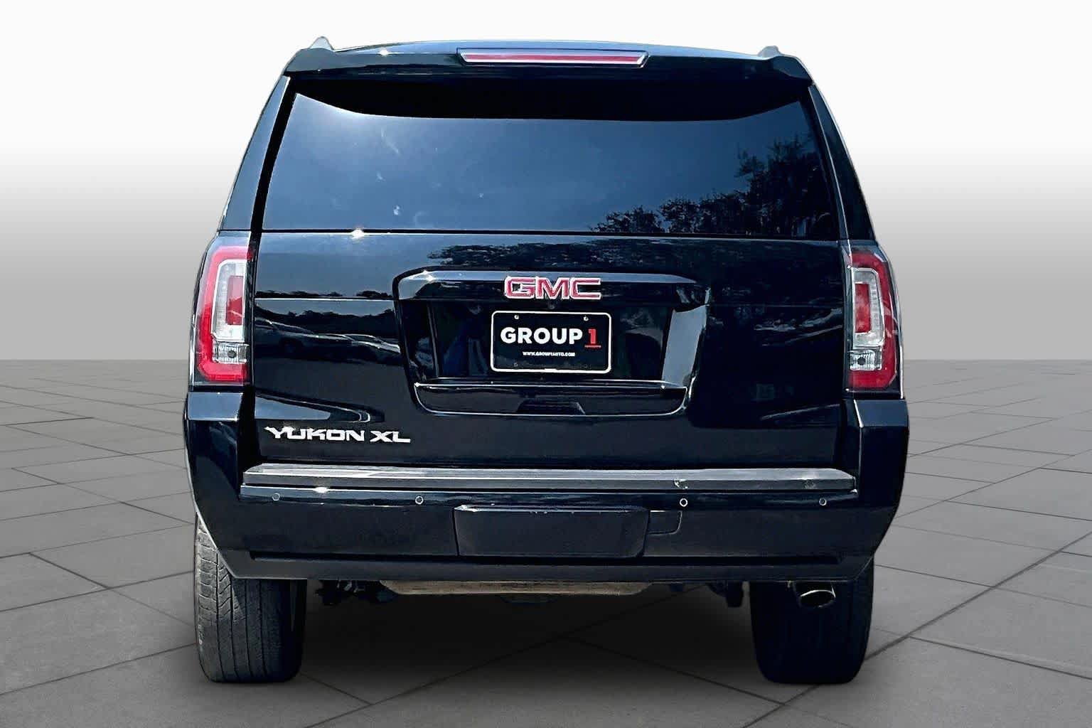 Used 2019 GMC Yukon XL SLT w/ Premium Edition RWD image 5