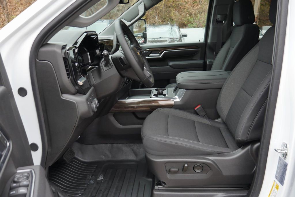 New 2025 Chevrolet Silverado 2500 LT image 8