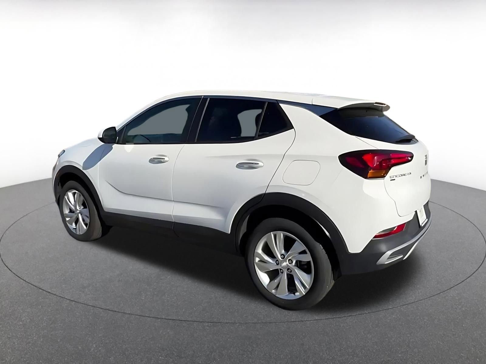 Used 2025 Buick Encore GX Preferred image 10