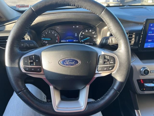 Used 2022 Ford Explorer XLT w/ Equipment Group 202A image 16