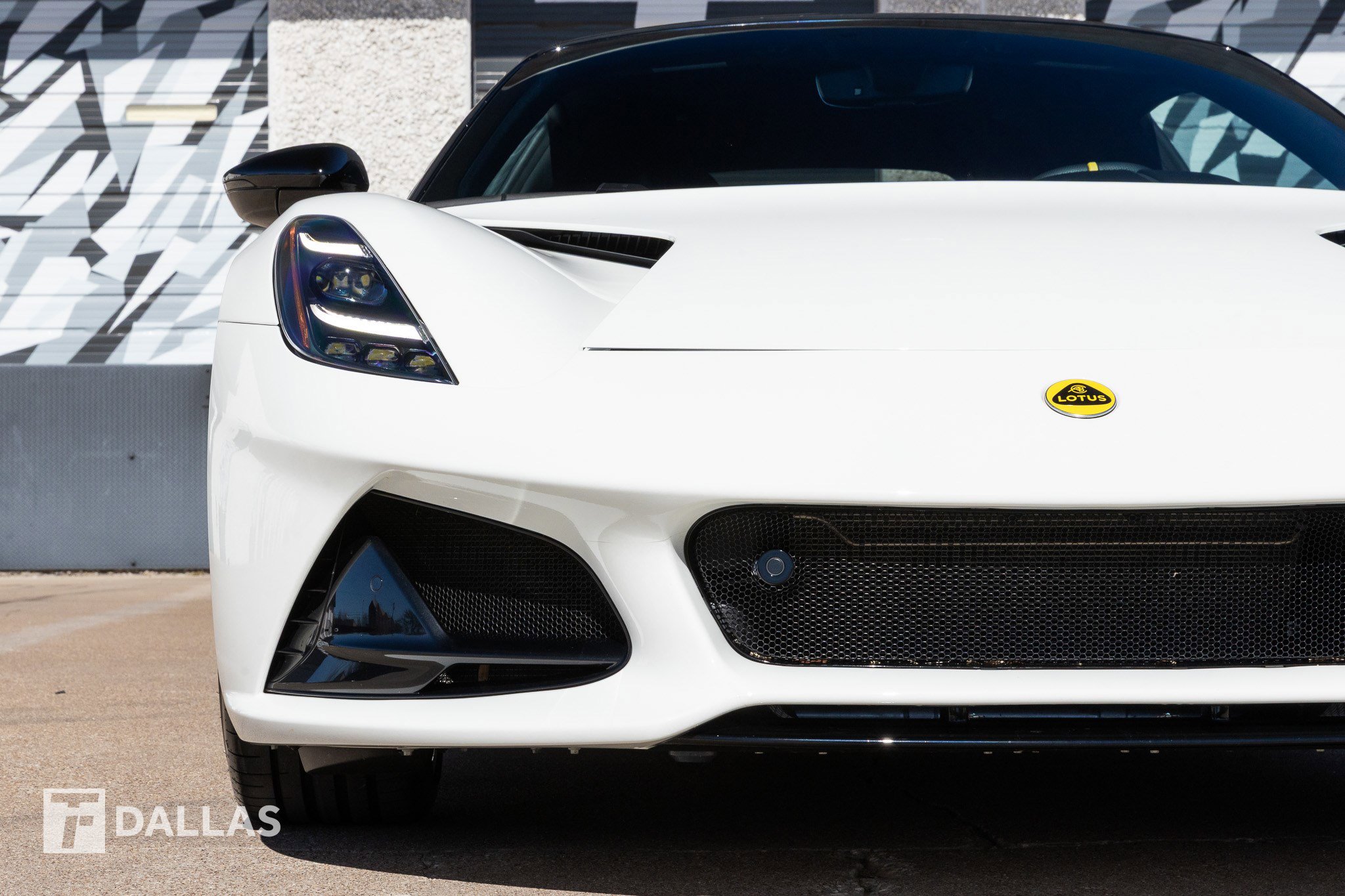 Used 2024 Lotus Emira First Edition image 4