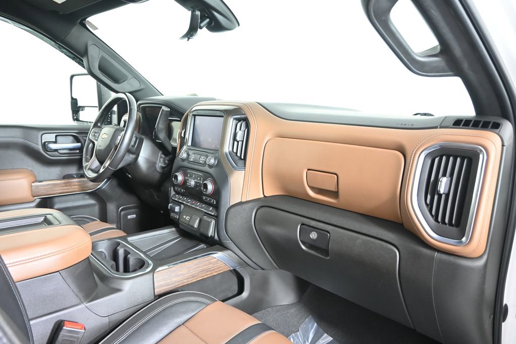 Used 2021 Chevrolet Silverado 1500 High Country AWD/4WD image 15