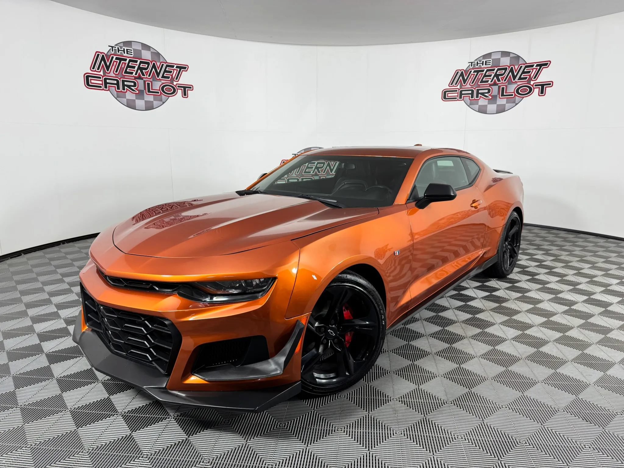 Used 2022 Chevrolet Camaro LT w/ RS Package RWD image 1