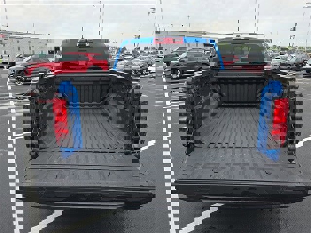 Used 2023 Chevrolet Colorado LT w/ LT Convenience Package II image 18