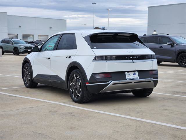 Used 2024 Hyundai Ioniq 5 SEL image 3