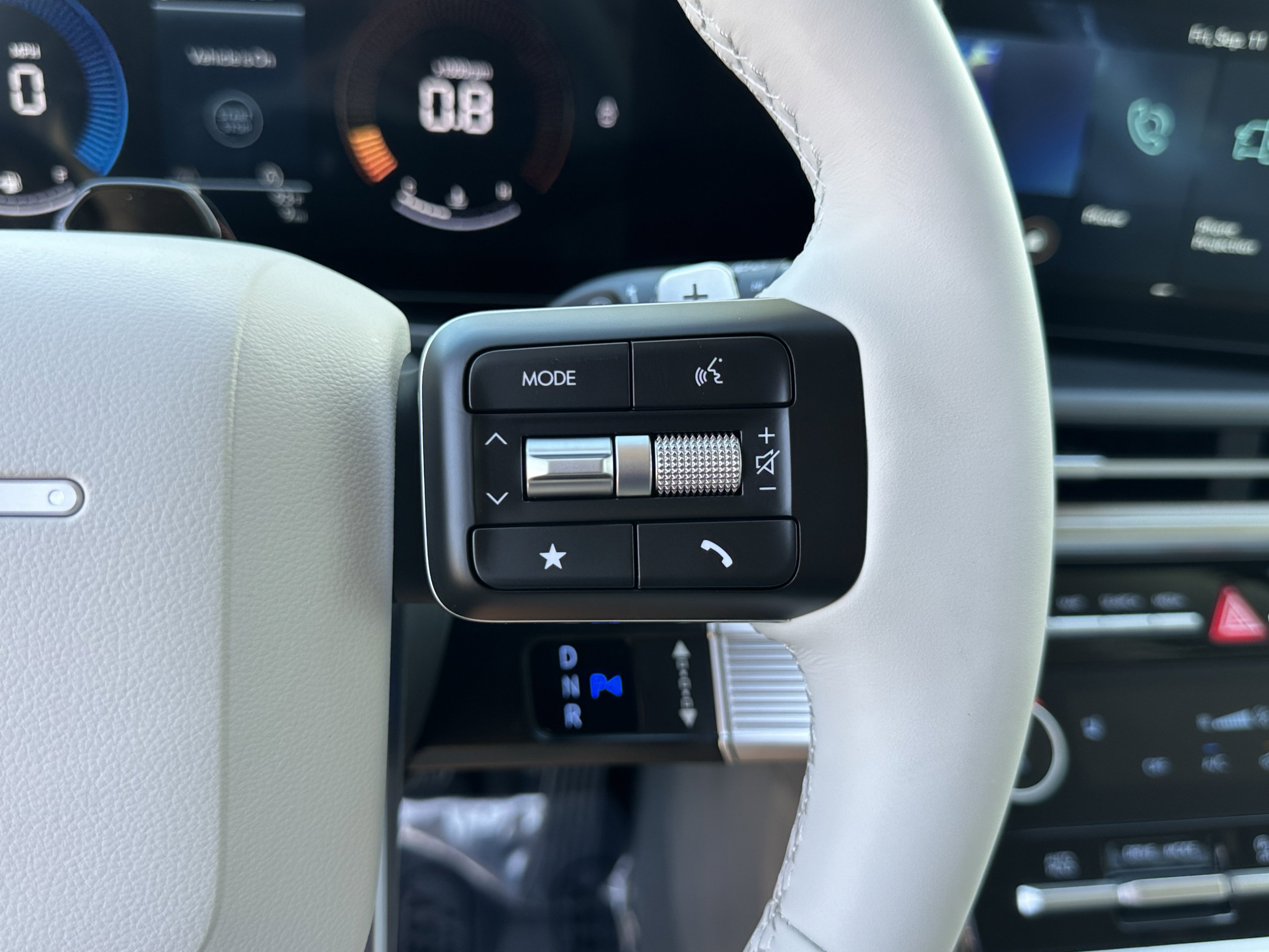 New 2027 Hyundai Santa Fe SEL FWD image 31