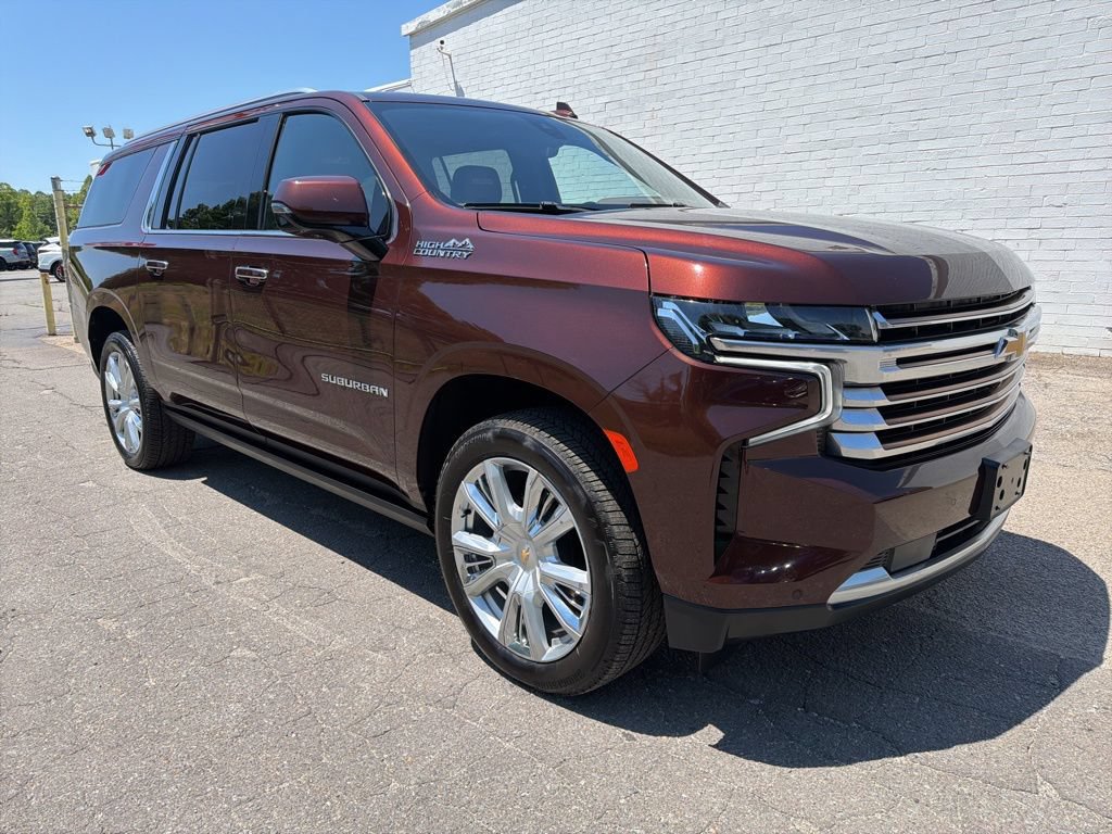 Used 2022 Chevrolet Suburban High Country AWD/4WD image 8