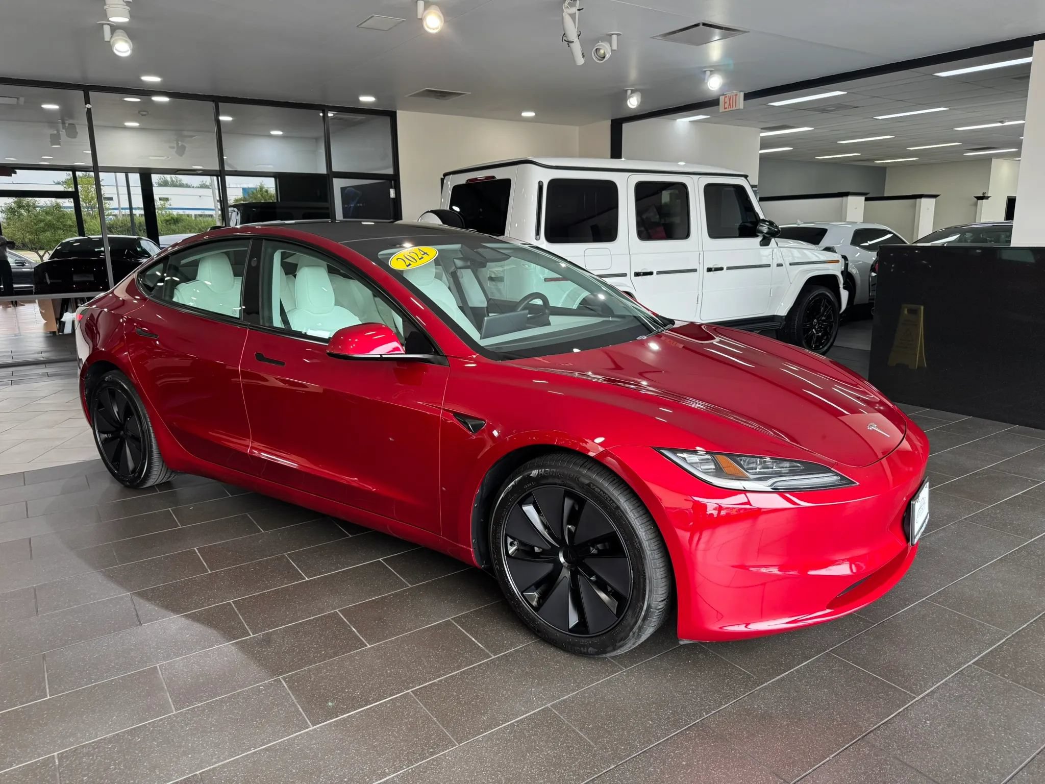 Used 2024 Tesla Model 3 Long Range AWD/4WD image 2