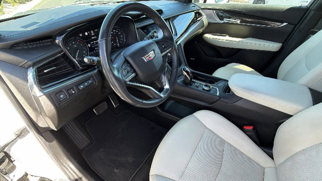 Used 2020 Cadillac XT6 Sport image 10