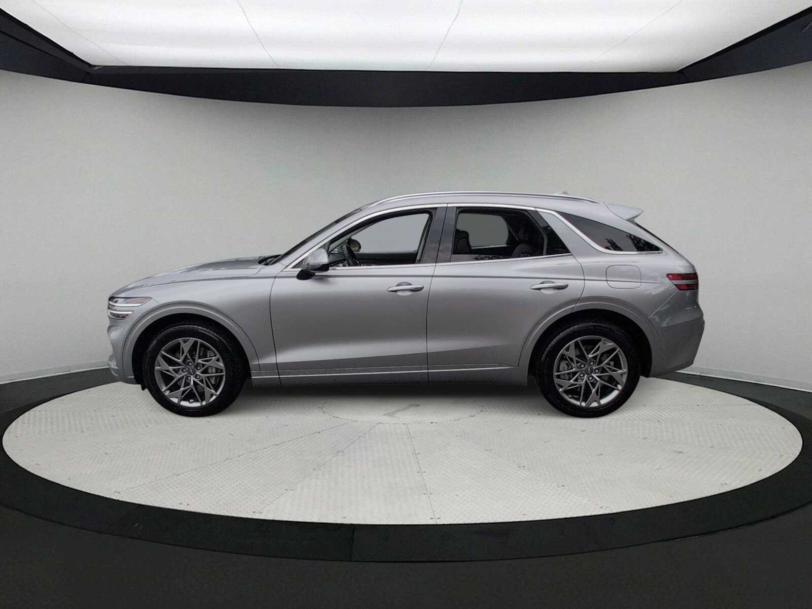 Used 2025 Genesis GV70 2.5T AWD/4WD image 5