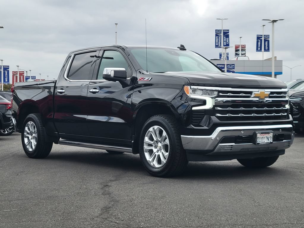 Used 2022 Chevrolet Silverado 1500 LTZ w/ LTZ Convenience Package II AWD/4WD image 36
