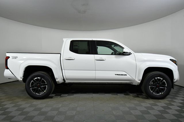 New 2026 Toyota Tacoma TRD Sport AWD/4WD image 15