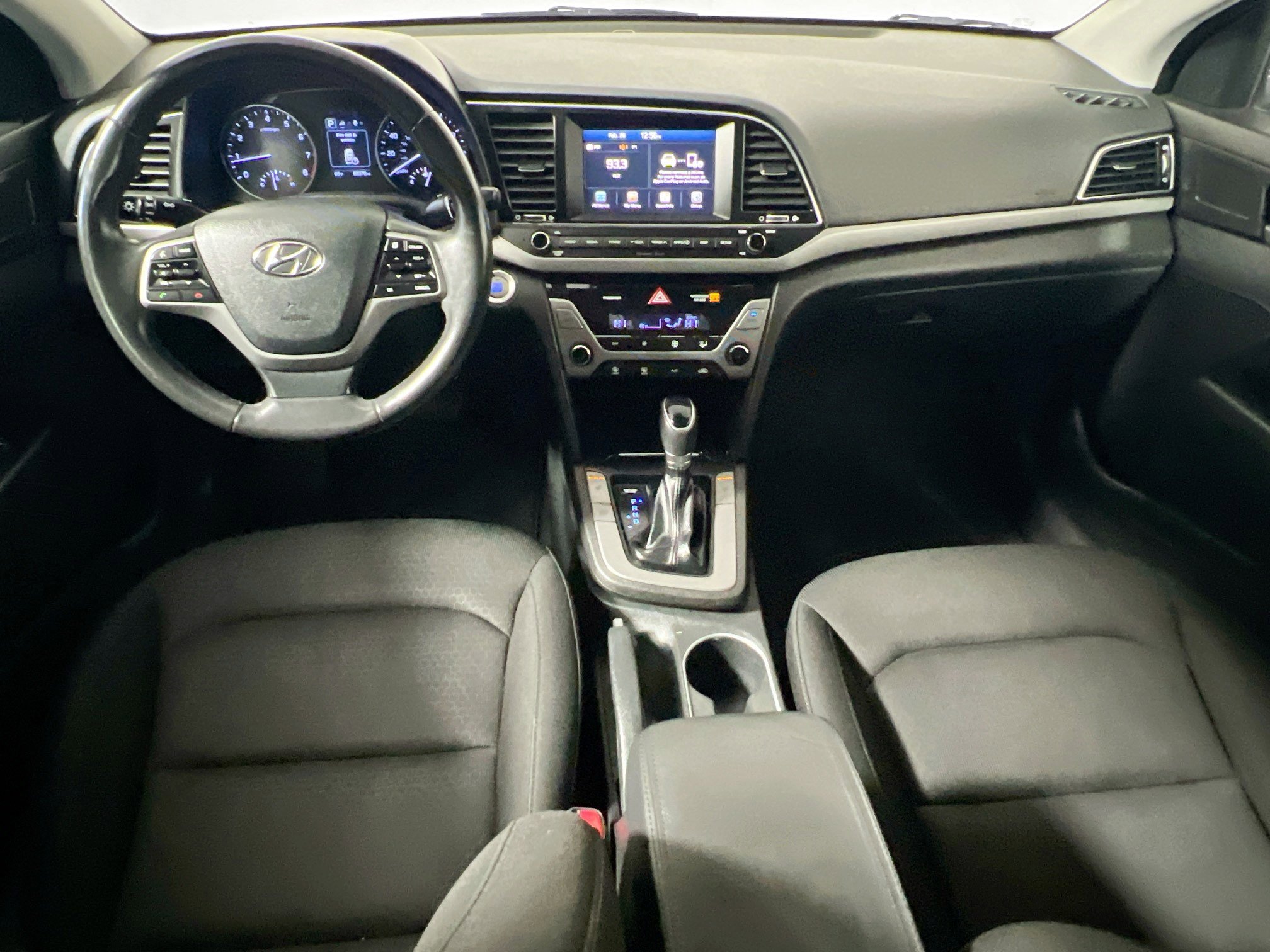 Used 2017 Hyundai Elantra Value Edition w/ Cargo Package image 30