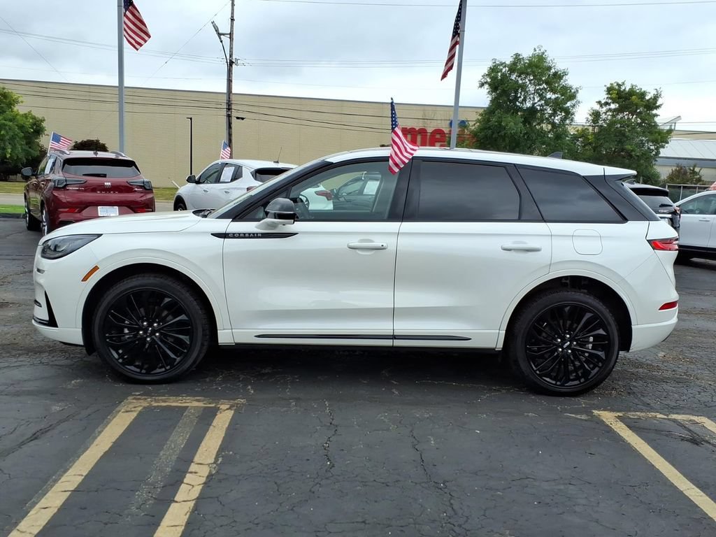 Used 2024 Lincoln Corsair AWD w/ Equipment Group 101A image 4