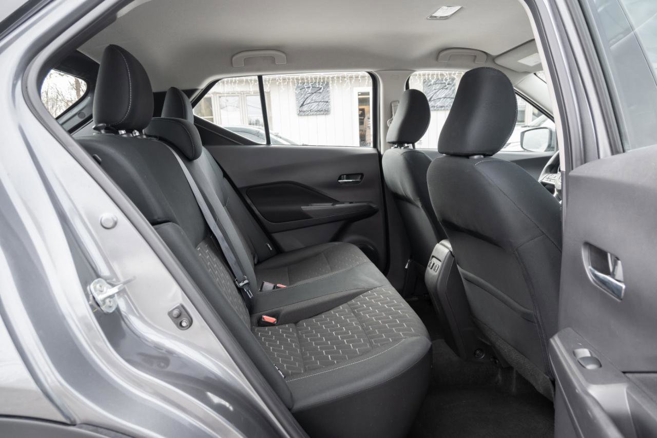 Used 2024 Nissan Kicks SV FWD image 26