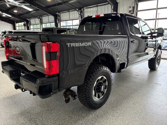 Used 2023 Ford F250 Lariat w/ Lariat Ultimate Package image 3