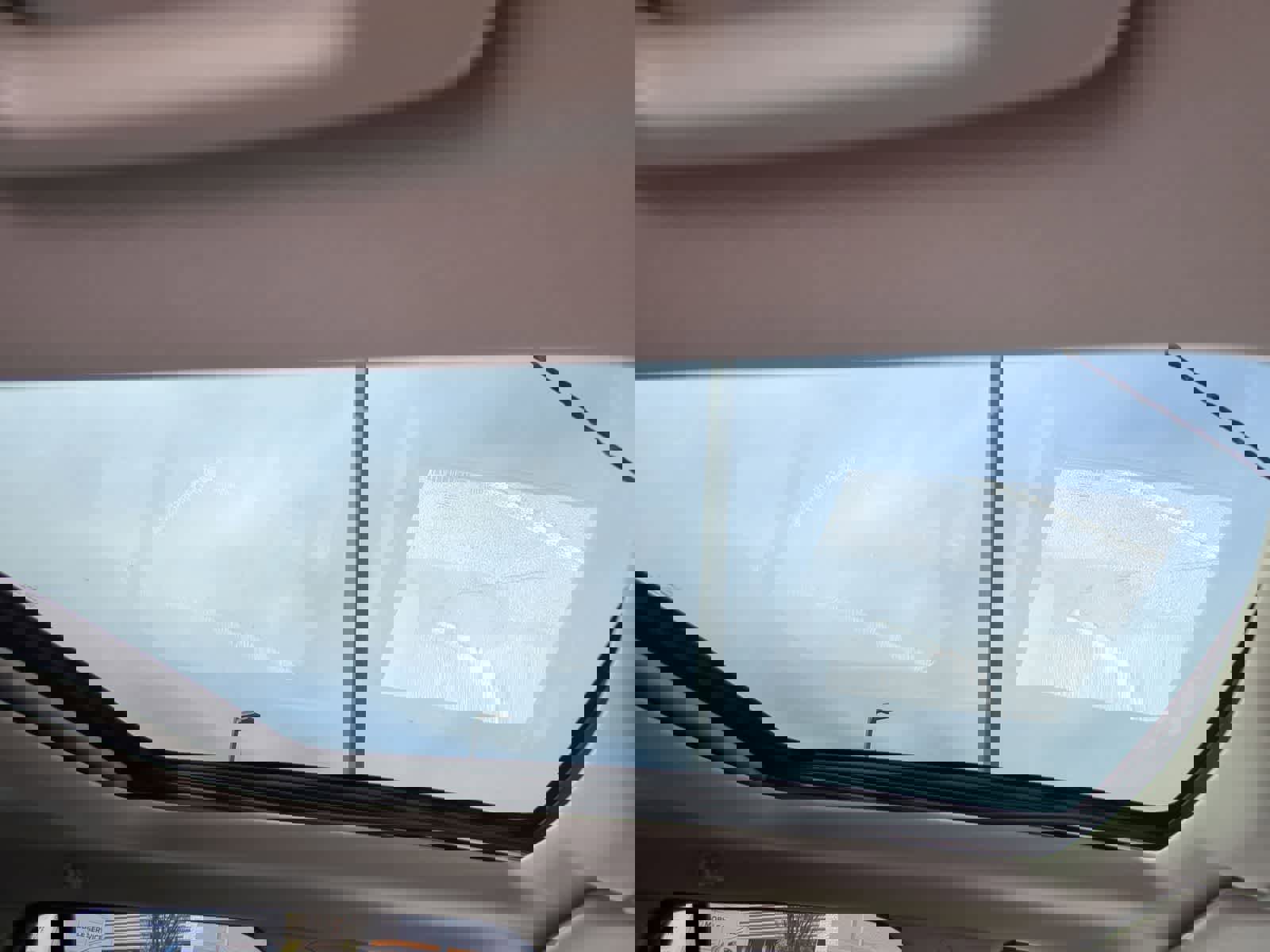 Used 2012 Ford Edge SEL FWD image 21