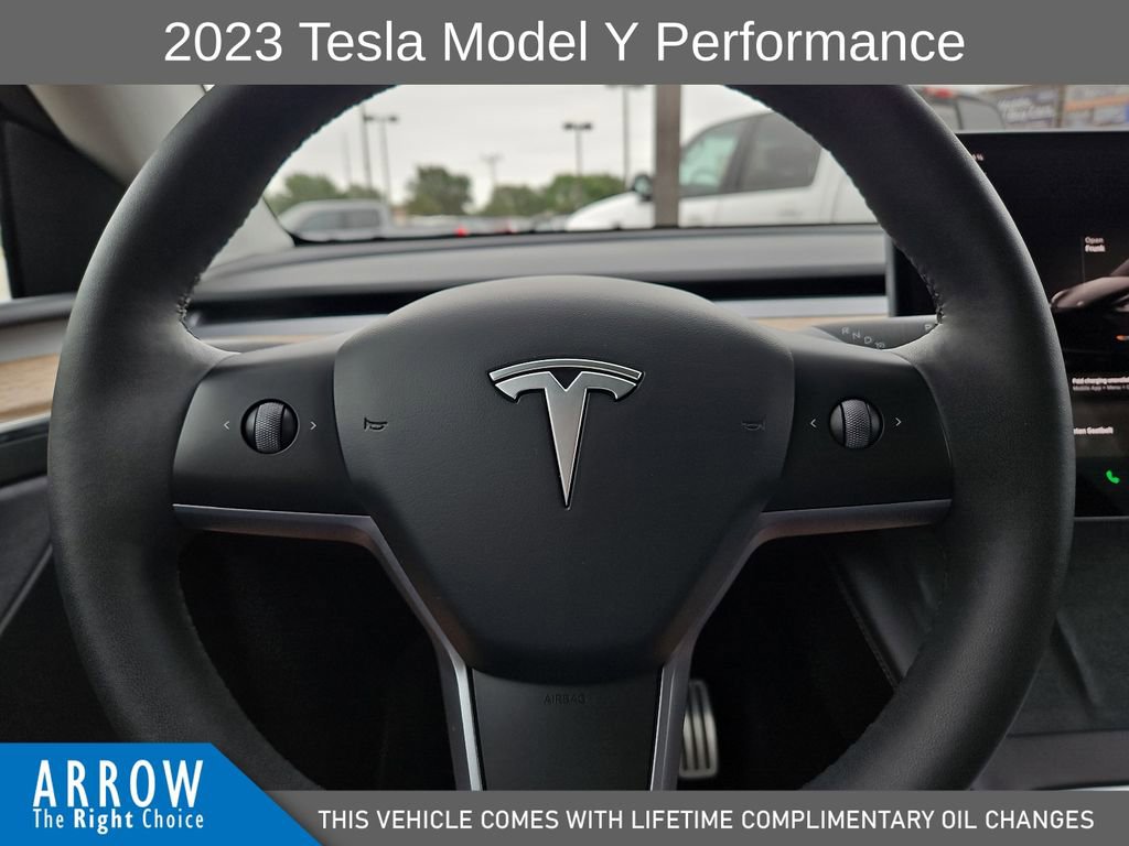 Used 2023 Tesla Model Y Performance AWD/4WD image 27