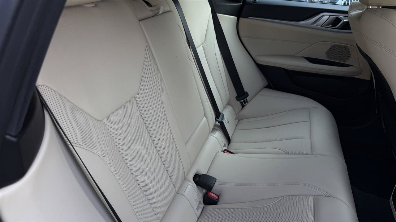 Used 2023 BMW i4 eDrive35 w/ Premium Package RWD image 36