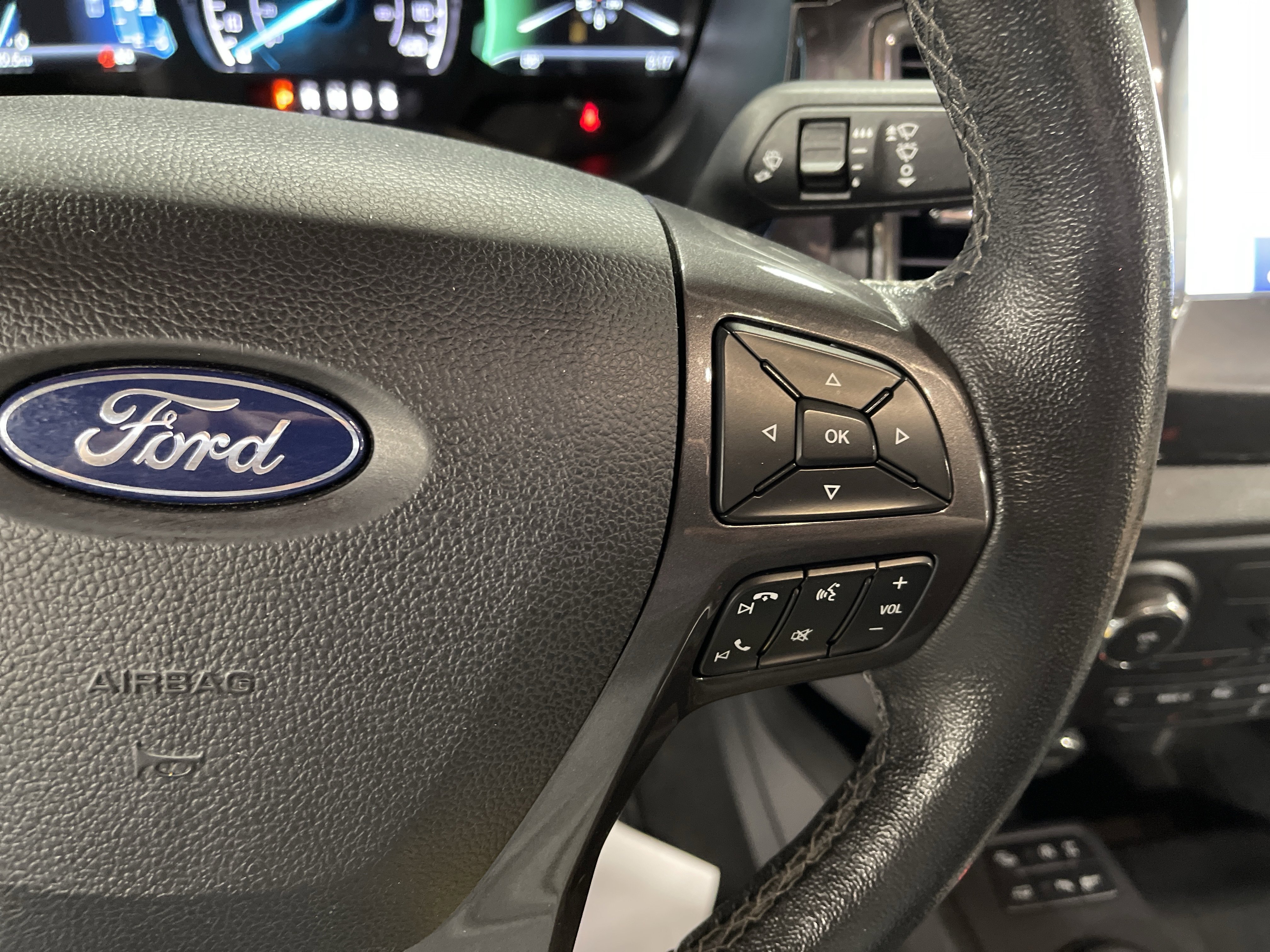 Used 2021 Ford Ranger Lariat w/ FX4 Off-Road Package image 18