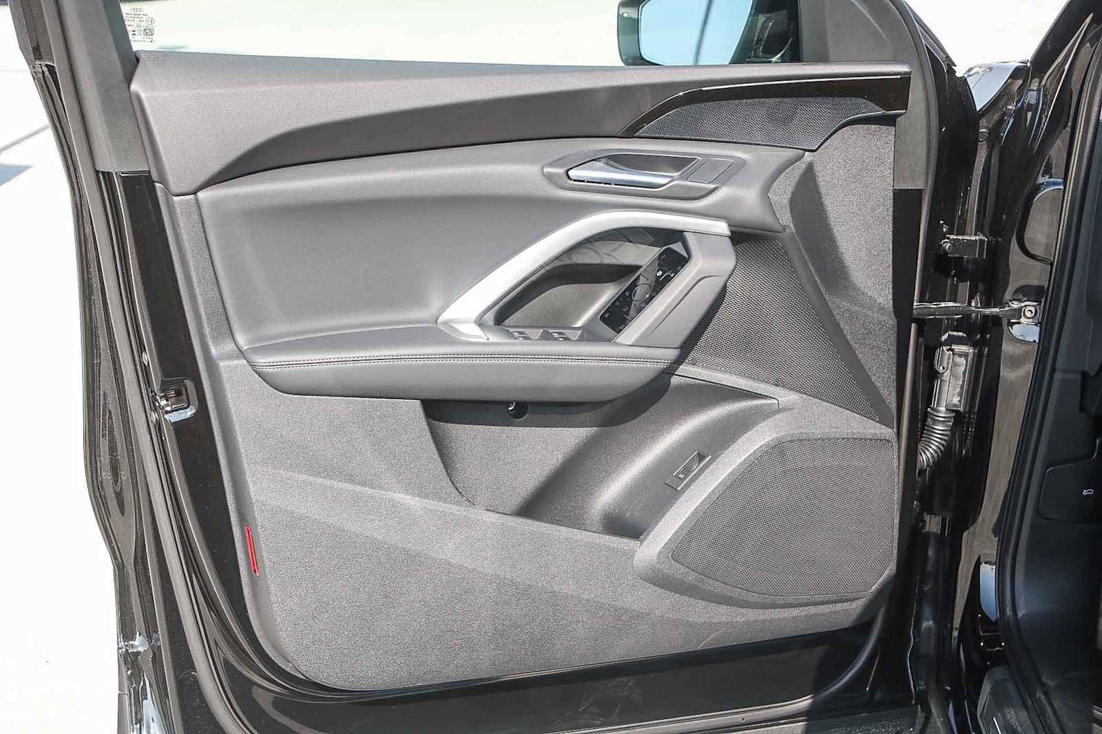 New 2025 Audi Q5 Premium image 22