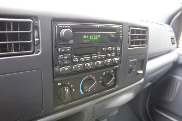 Used 2001 Ford F550 XL image 21