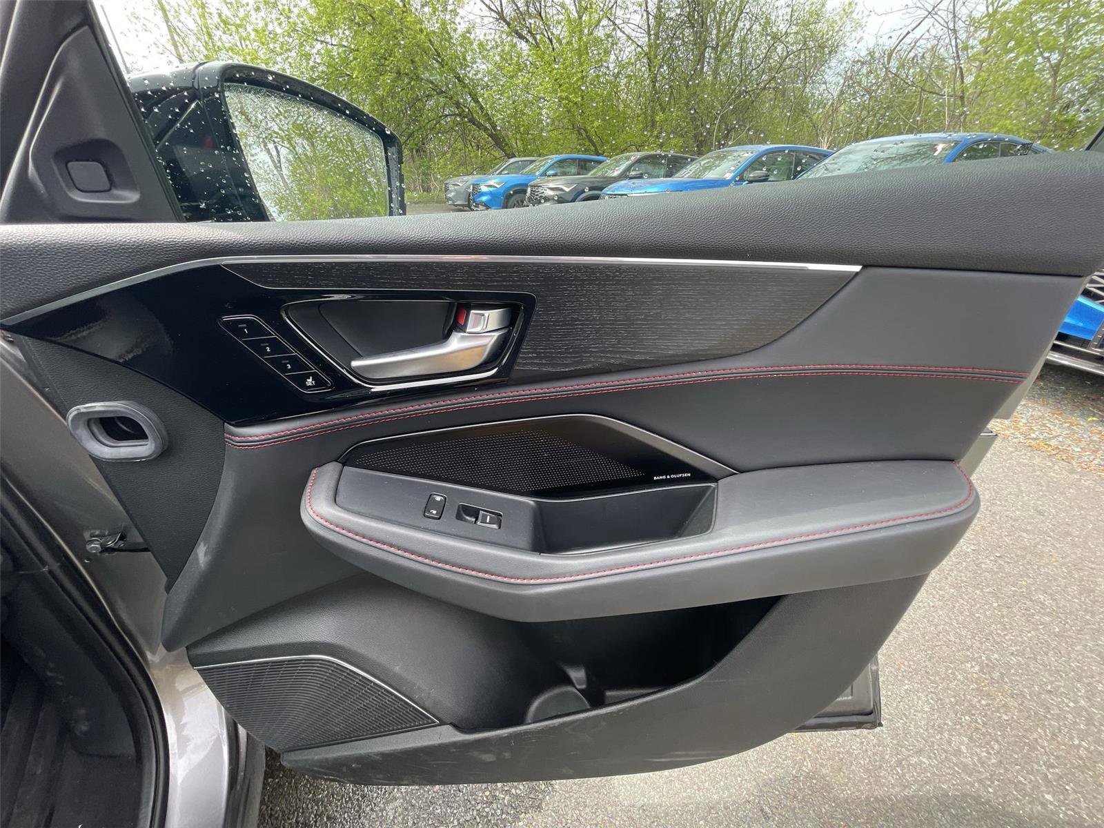 Used 2025 Acura MDX Type S AWD/4WD image 29