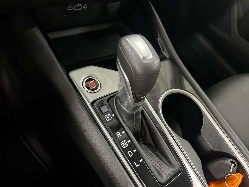Used 2024 Nissan Altima 2.5 SV FWD image 17