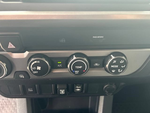 Used 2019 Toyota Tacoma SR5 AWD/4WD image 21