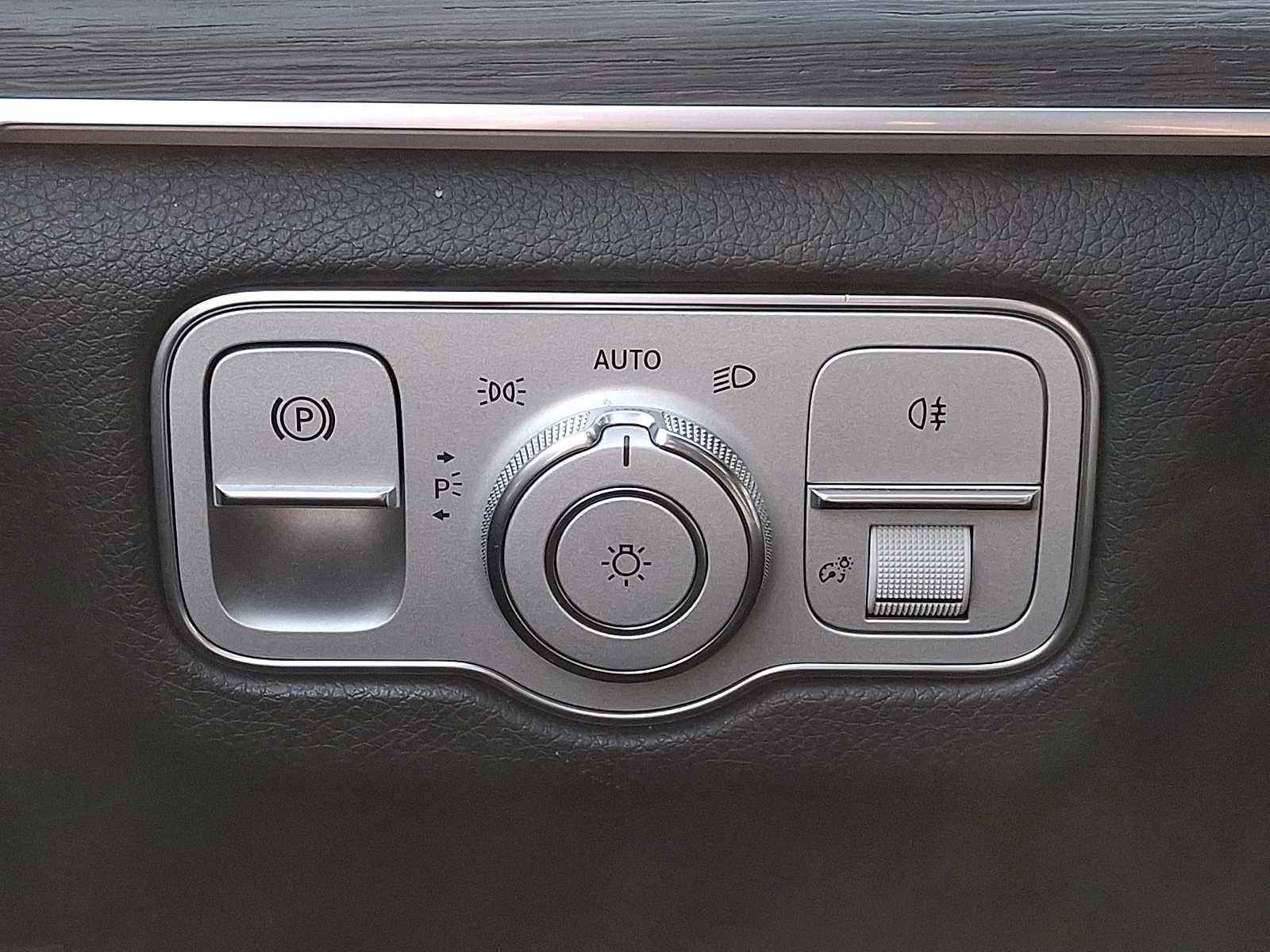 Certified 2022 Mercedes-Benz GLS 450 4MATIC image 22