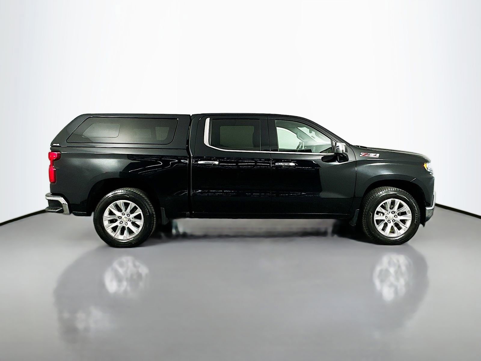 Used 2019 Chevrolet Silverado 1500 LTZ image 9