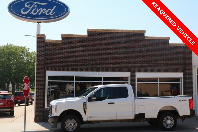 Used 2024 Ford F350 XL w/ Camper Package image 1