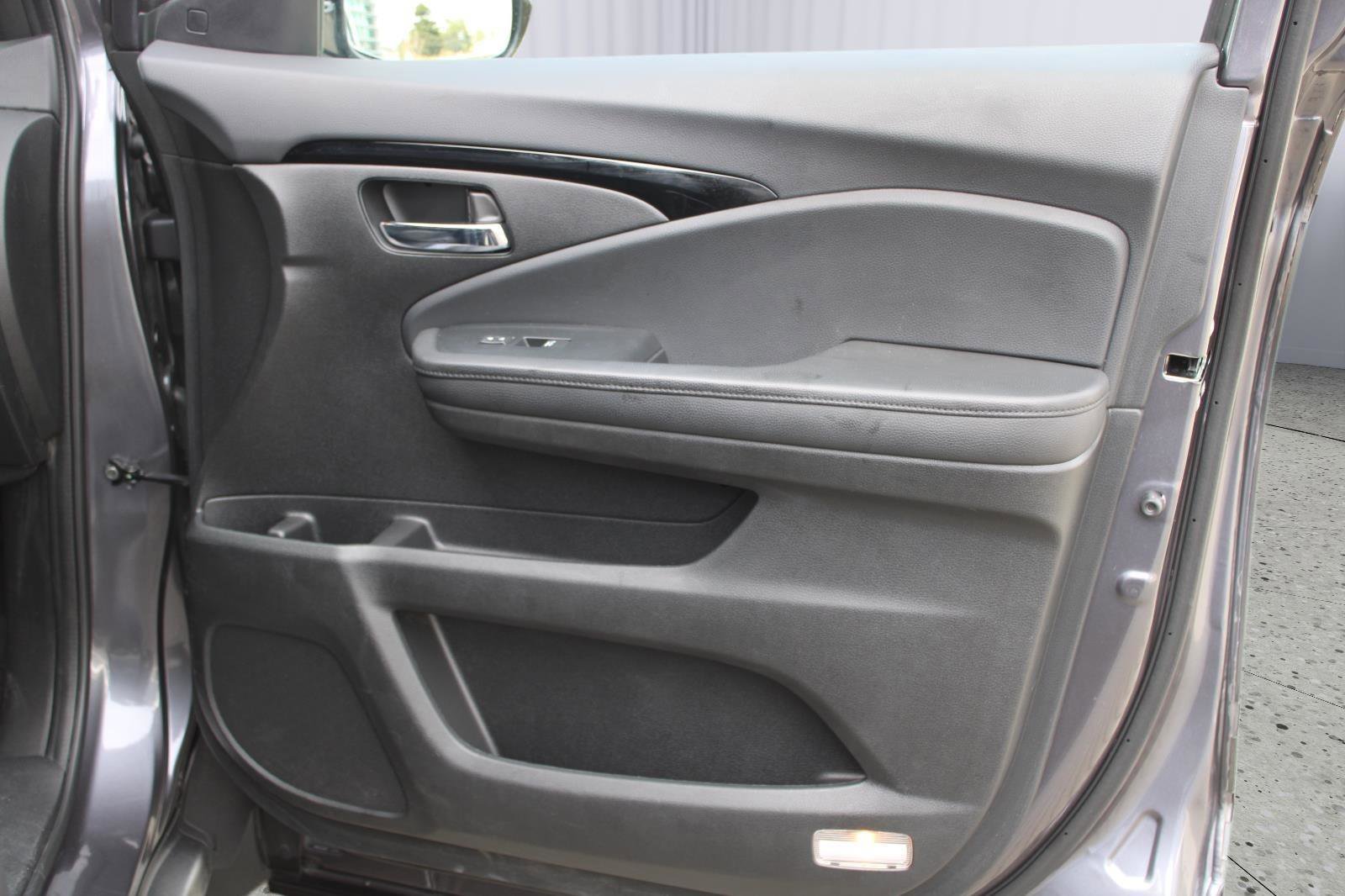 Used 2020 Honda Passport Elite image 40