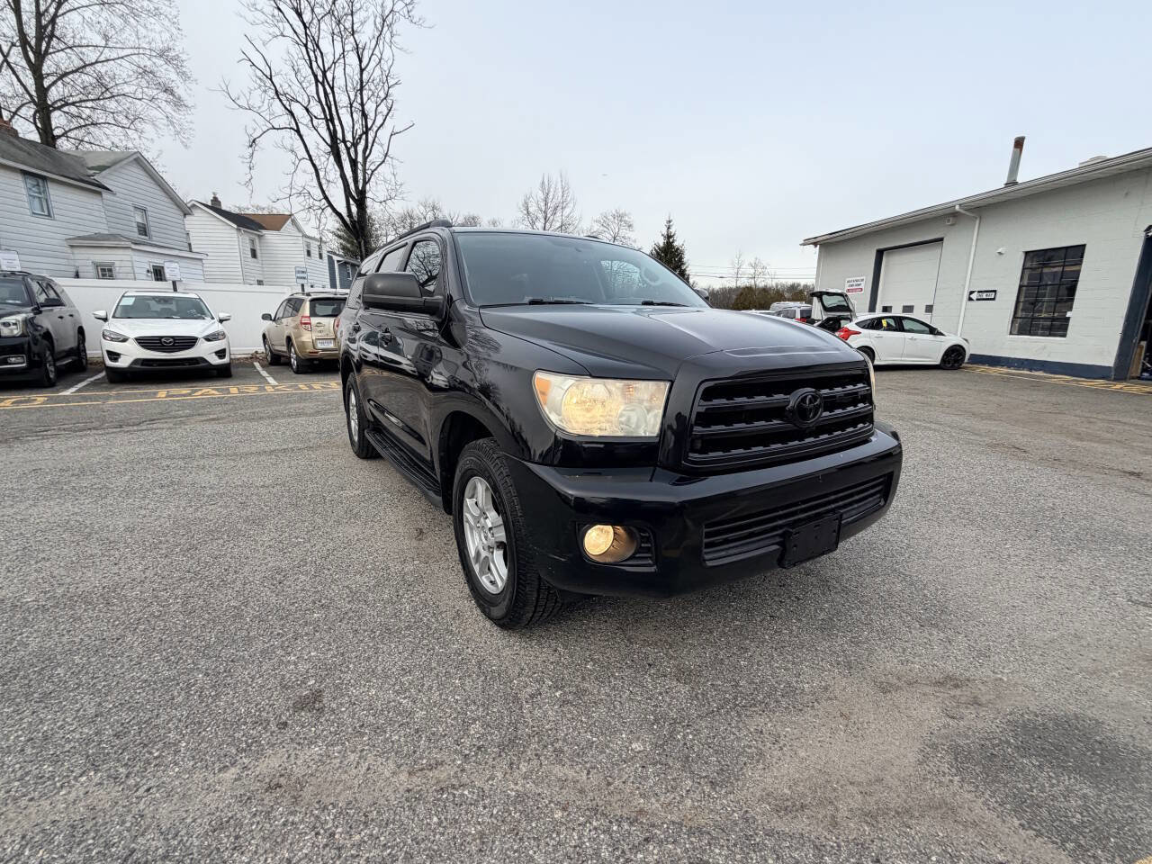 Used 2013 Toyota Sequoia SR5 w/ Premium Pkg image 5