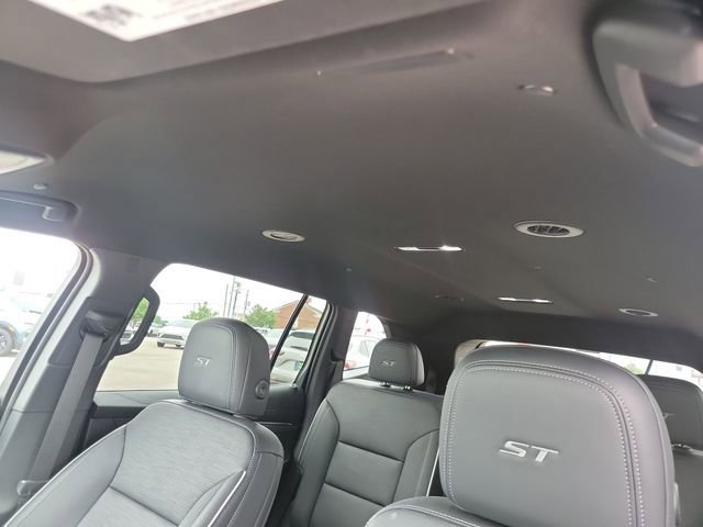 New 2026 Buick Enclave Sport Touring w/ Power Package FWD image 18