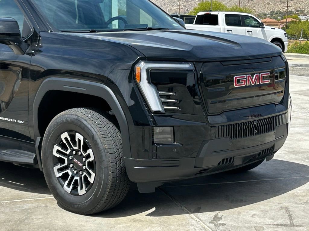 Used 2026 GMC Sierra EV Elevation AWD/4WD image 11